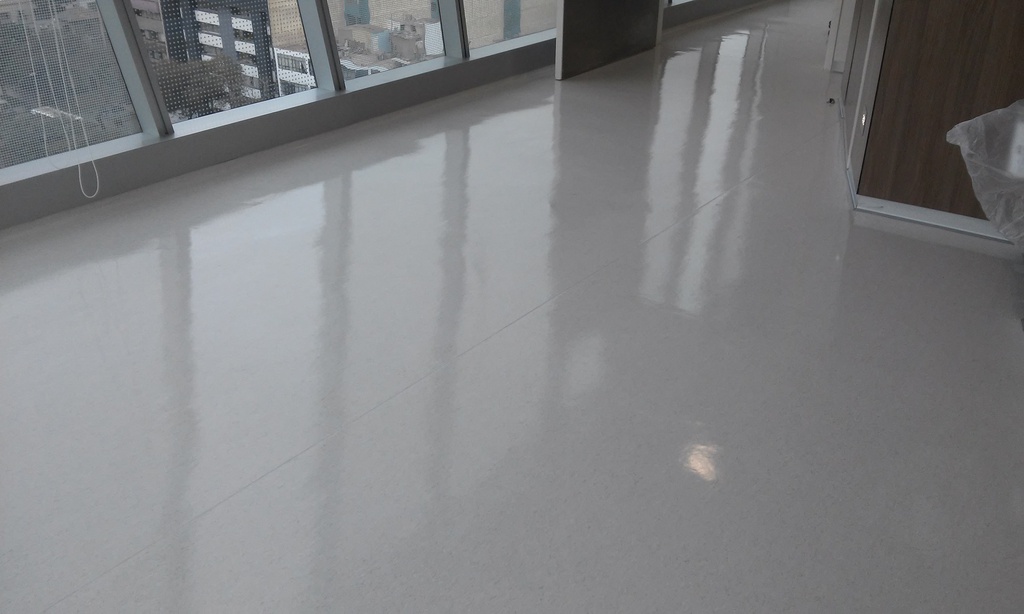 URETHANE FLOOR FINISH 18%